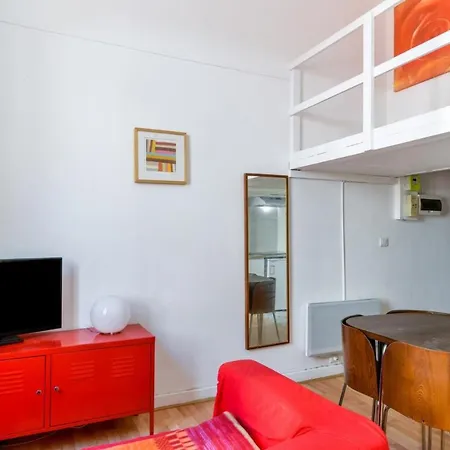 Cute Duplex 24 M For 2 District J Medecin