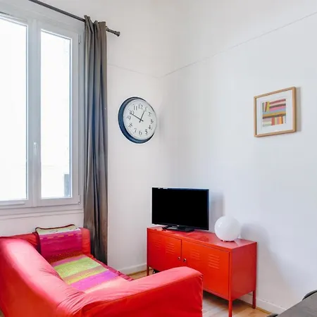 Apartment Cute Duplex 24 M For 2 District J Medecin